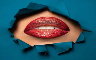 Can we use cosmetic pigments instead of lipstick?
