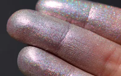 AMA Pigments launches its latest collection of cosmetic pigments called Holographic